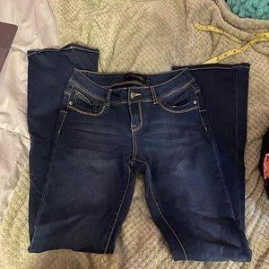 listing-status-banner